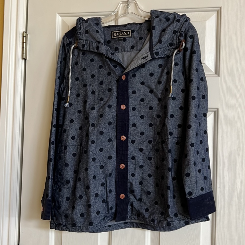 E Land hooded jacket